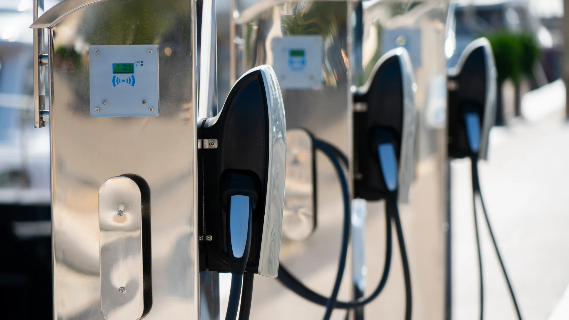 Plusieurs bornes de recharge électrique
