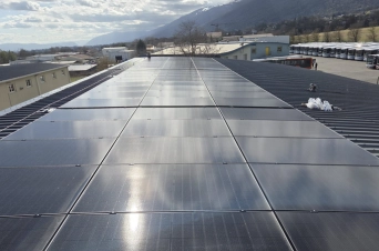 panneaux-photovoltaiques-sur-local-professionnel Panneaux photovoltaïques sur un local professionnel
